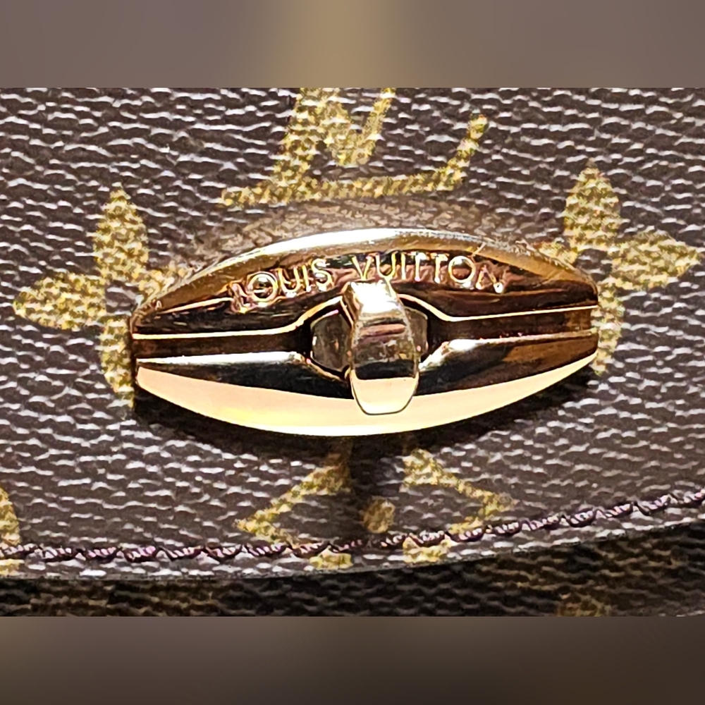 Authentic LOUIS VUITTON Malselv Monogram Handbag - Picture 4 of 12